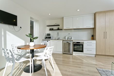 Photo of property in 2/152 Manuka Road, Bayview, Auckland, 0629