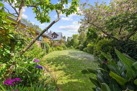 Photo of property in 131 Summerhill Drive, Fitzherbert, Palmerston North, 4410