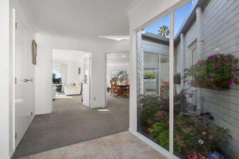 Photo of property in 2/674l Ranginui Road, Welcome Bay, Tauranga, 3175