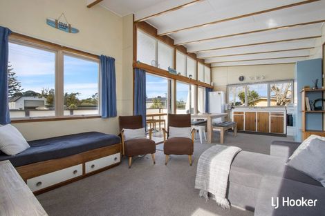 Photo of property in 48 Hillview Road, Waihi Beach, 3611