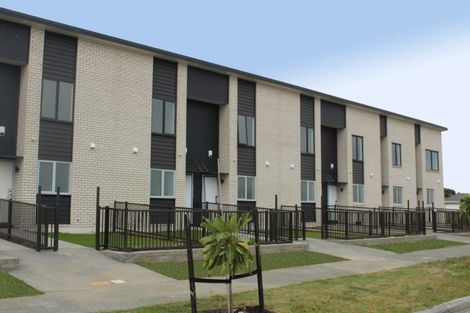 Photo of property in 39 Pepene Avenue, Takanini, 2112