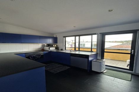 Photo of property in 2h Hatton Street, Karori, Wellington, 6012