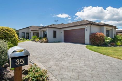 Photo of property in 35 Oriental Parade, Papamoa Beach, Papamoa, 3118