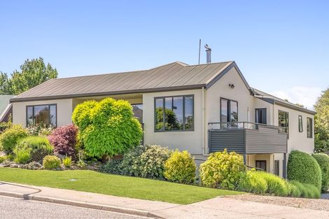 Photo of property in 9 Totara Terrace, Wanaka, 9305