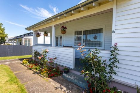 Photo of property in 15 Albert Street, Dannevirke, 4930