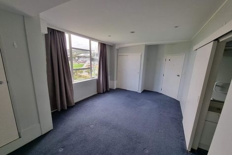 Photo of property in Grandstand Apartments, 37/80 Kent Terrace, Mount Victoria, Wellington, 6011