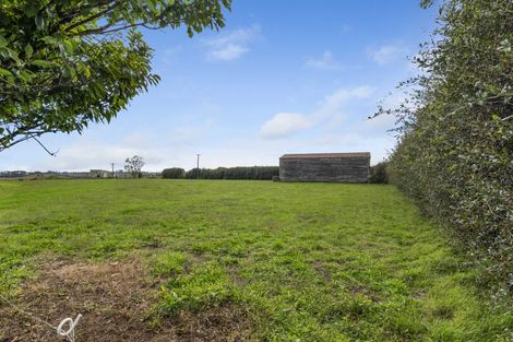 Photo of property in 155 Cross Road, Lepperton, New Plymouth, 4373