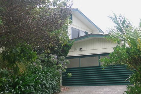 Photo of property in 28 Amapur Drive, Khandallah, Wellington, 6035