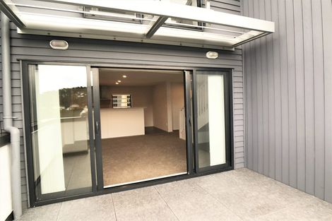 Photo of property in 2/10 Silver Moon Road, Albany Heights, Auckland, 0632