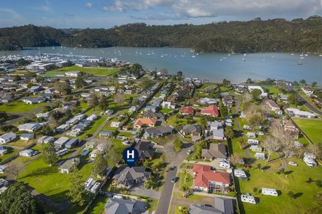 Photo of property in 11 Cobham Lane, Whitianga, 3510