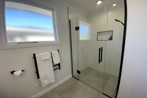 Photo of property in 25 Park Street, Winton, 9720