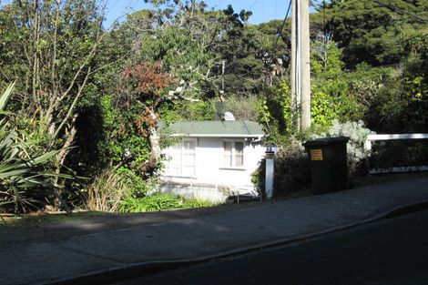 Photo of property in 28 Tiromoana Road, Raumati South, Paraparaumu, 5032