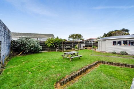 Photo of property in 16 Villa Place, Bell Block, New Plymouth, 4312