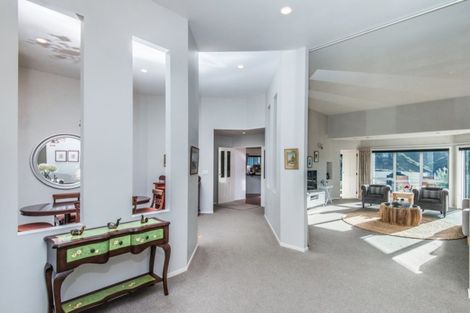 Photo of property in 10 Furlong Crescent, Churton Park, Wellington, 6037