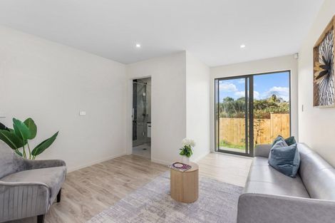 Photo of property in 28 Cirrus Way, Ranui, Auckland, 0612