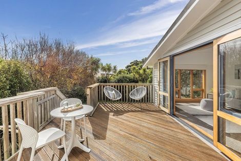 Photo of property in 25 Pinnacle Street, Seatoun, Wellington, 6022