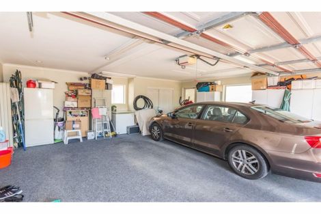 Photo of property in 2a Wattle Street, New Lynn, Auckland, 0600