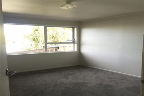 Photo of property in 21 Cheval Drive, Totara Vale, Auckland, 0629