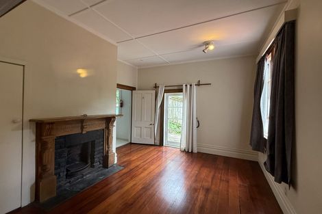 Photo of property in 143 Wadestown Road, Wadestown, Wellington, 6012