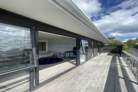 Photo of property in 2/16 Kiteroa Terrace, Rothesay Bay, Auckland, 0630