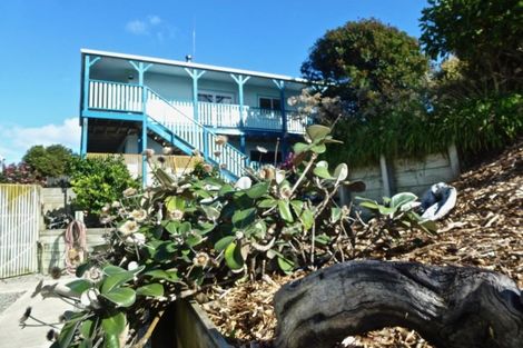 Photo of property in 9 Sylvia Way, Te Horo Beach, Otaki, 5581