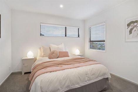 Photo of property in 1/16 Manutara Avenue, Forrest Hill, Auckland, 0620