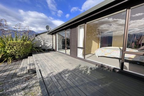 Photo of property in Alpine Meadows Apartments, 135g Fernhill Road, Fernhill, Queenstown, 9300