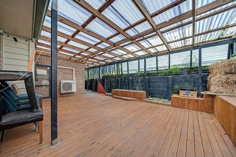 Photo of property in 56 Claverdon Drive, Massey, Auckland, 0614