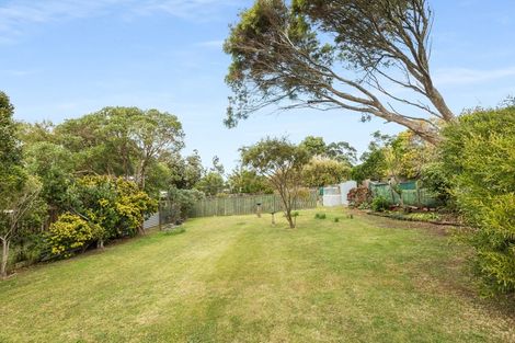 Photo of property in 7 Kapekape Place, Pukerua Bay, 5026