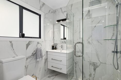 Photo of property in 5 Vernon Grove, Brown Owl, Upper Hutt, 5018