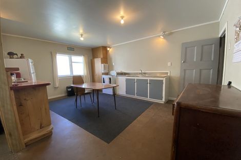 Photo of property in 96 Bridge Street, Eltham, 4322