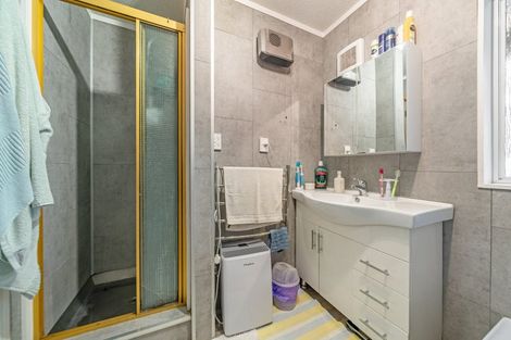 Photo of property in 2/19 James Grove, Stokes Valley, Lower Hutt, 5019