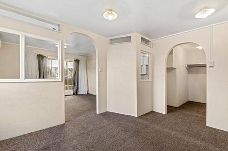 Photo of property in 1/302 Glenfield Road, Glenfield, Auckland, 0629