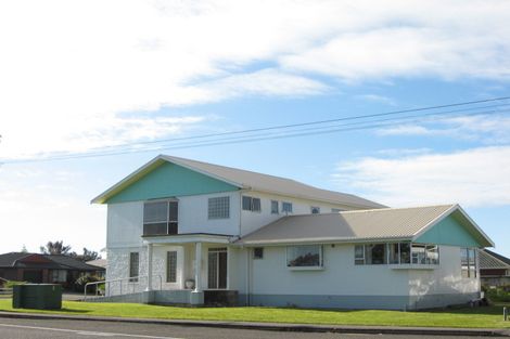 Photo of property in 29 Brougham Street, Westport, 7825