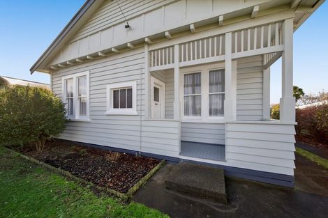 Photo of property in 10 Burns Street, Hawera, 4610