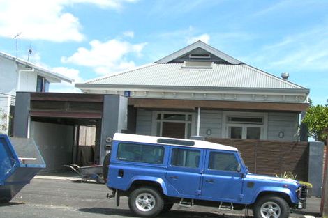 Photo of property in 72 Queen Street, Northcote Point, Auckland, 0627