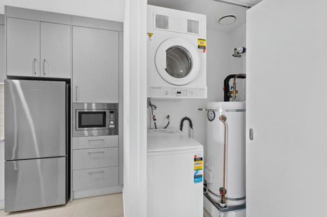 Photo of property in 203/6 Waikumete Road, Glen Eden, Auckland, 0602