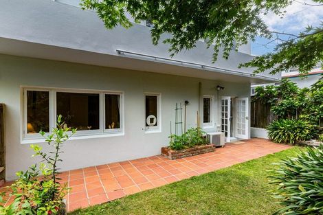 Photo of property in Hobson Flats, 4/1 Hobson Street, Pipitea, Wellington, 6011