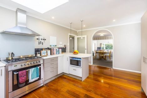 Photo of property in 74 Elmslie Road, Pinehaven, Upper Hutt, 5019