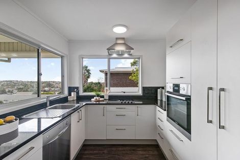 Photo of property in 45a Shanaway Rise, Hillcrest, Auckland, 0627