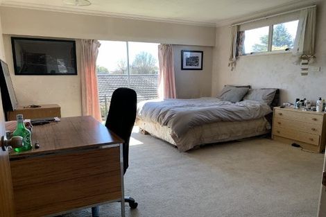 Photo of property in 429 Avonhead Road, Avonhead, Christchurch, 8042