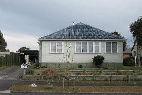 Photo of property in 82 Fairfield Road, Fairfield, Hamilton, 3214