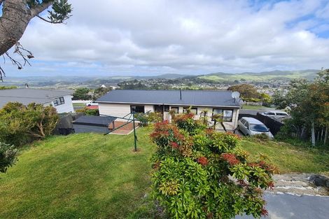 Photo of property in 35 Almora View, Ascot Park, Porirua, 5024