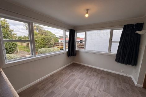 Photo of property in 26 Monorgan Road, Strathmore Park, Wellington, 6022