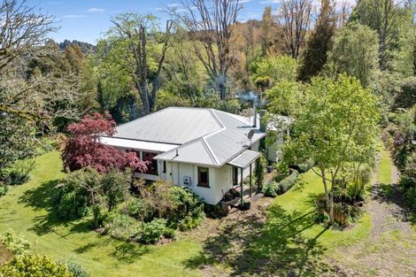 Photo of property in 1830 Otaraoa Road, Tarata, Inglewood, 4387