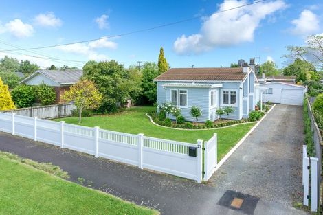 Photo of property in 23 Oxford Street, Fairfield, Hamilton, 3214
