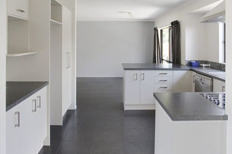 Photo of property in 22 Liberty Grove, Kelvin Grove, Palmerston North, 4414