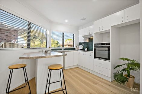 Photo of property in 70 Sturges Road, Henderson, Auckland, 0612