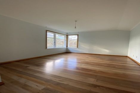 Photo of property in 20 Airlie Road, Plimmerton, Porirua, 5026