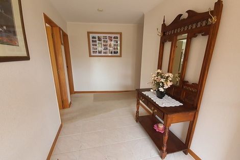 Photo of property in 34 Hadleigh Court, Paraparaumu, 5032